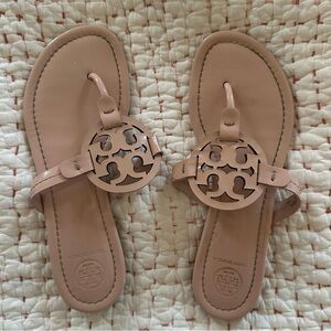 Tory Burch Peach patent leather Miller Sandals - very good pre-owned size 7/7.5